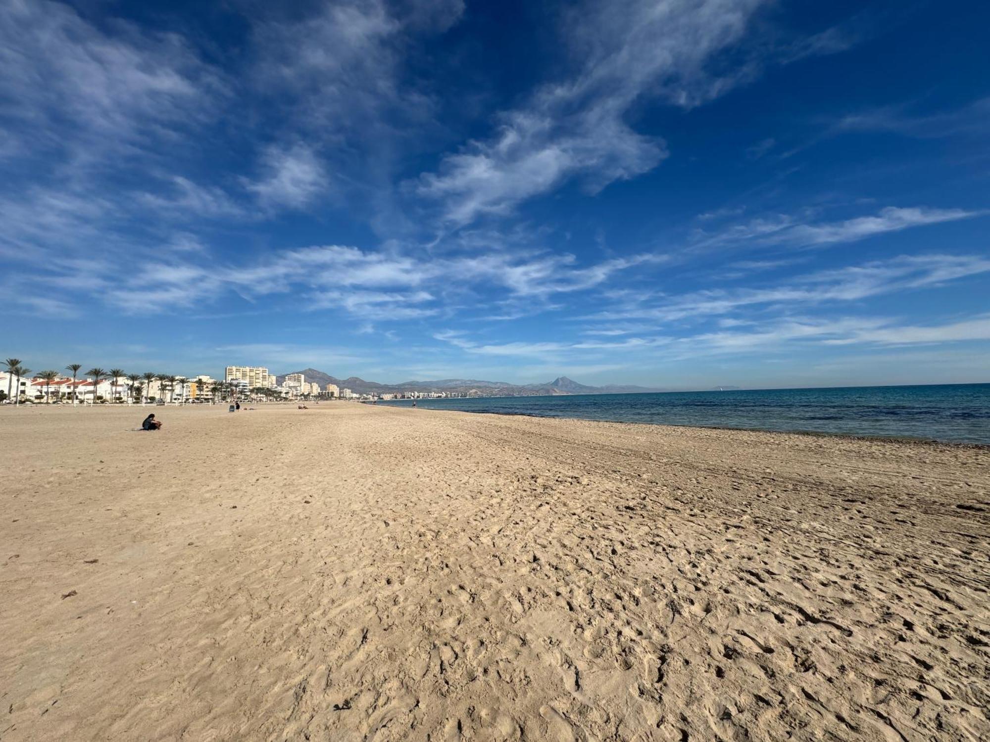 Apartamento Muchavista Primera Linea De Playa By El Conserje El Campello Buitenkant foto