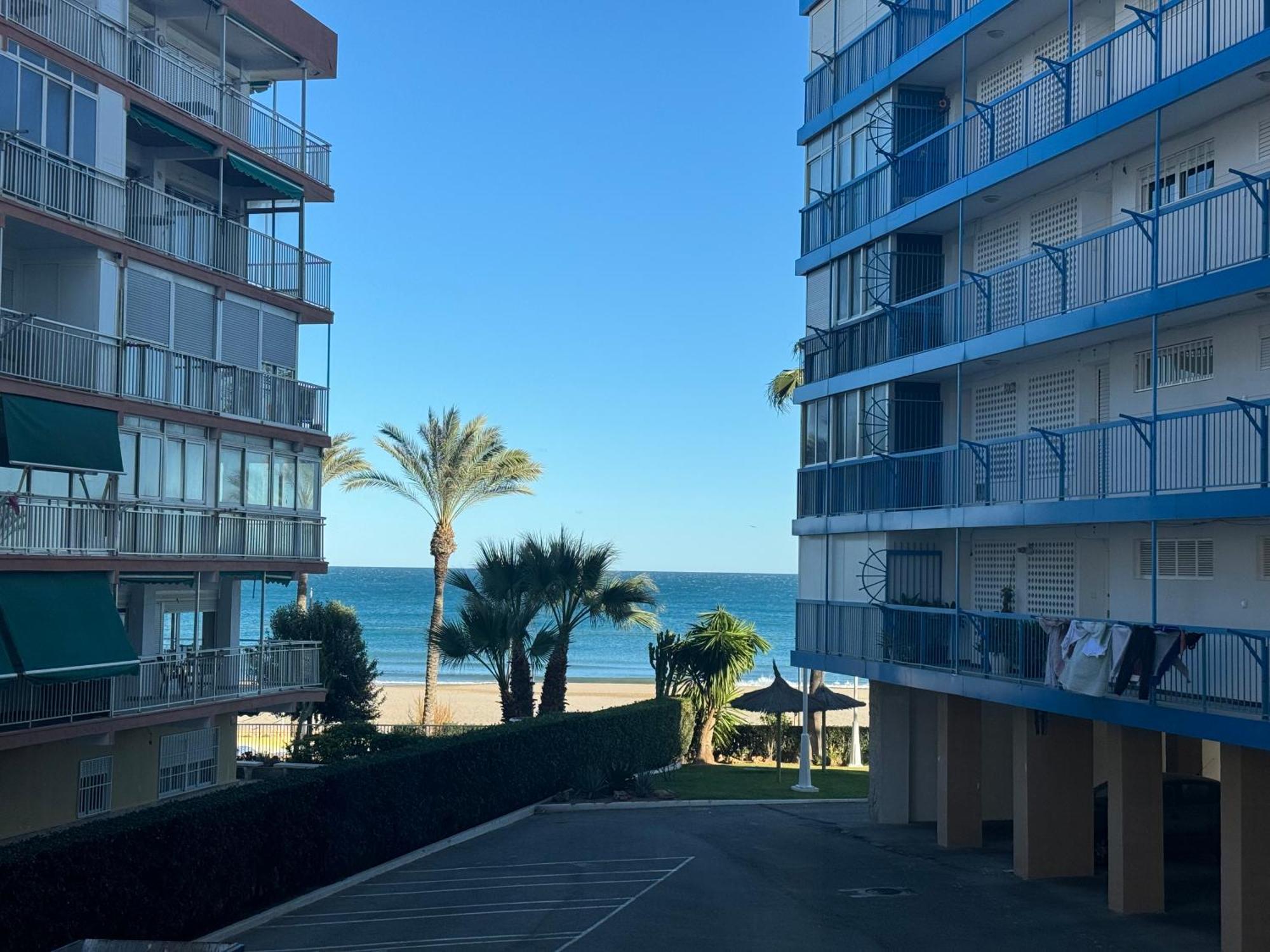 Apartamento Muchavista Primera Linea De Playa By El Conserje El Campello Buitenkant foto